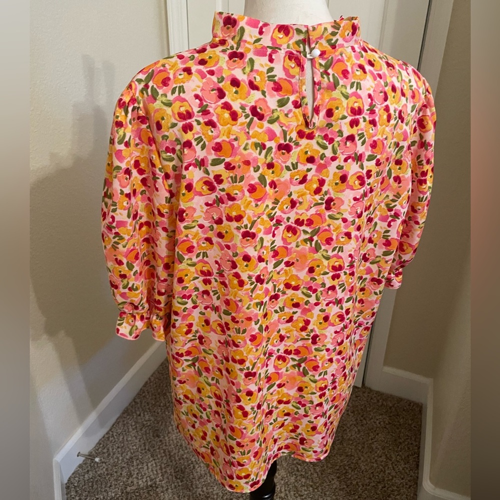 Floral Ruffle Neck Blouse - Picture 6 of 6